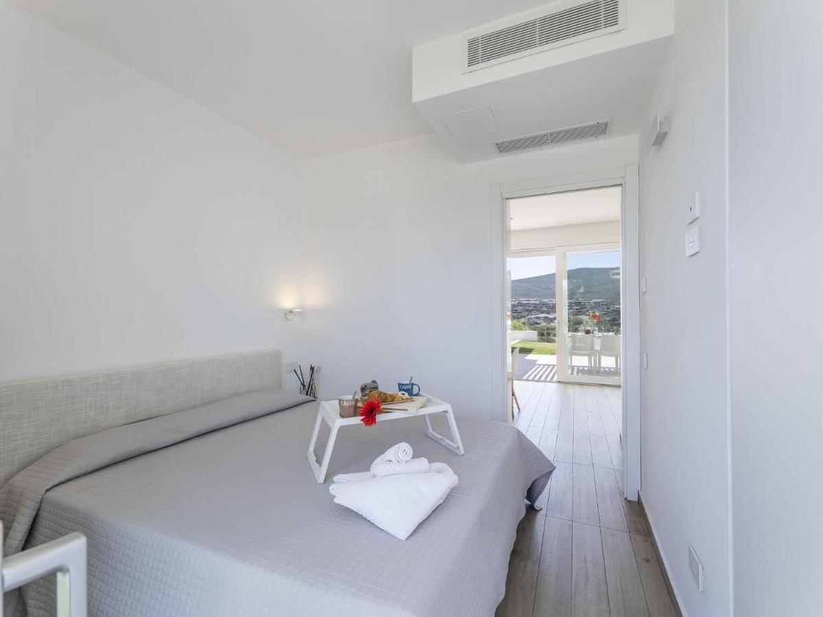 Apartment Capo Falcone Charming Apartment-2 By Interhome Stintino Bagian luar foto